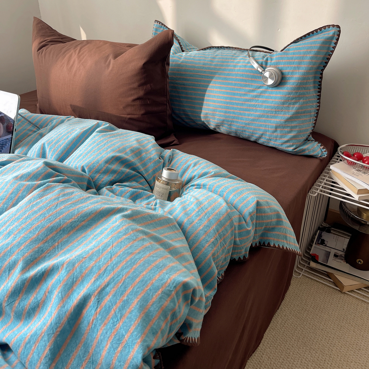 91家纺网 家纺一手货源 找家纺 瑞莱 2026年新款全棉纯棉水洗棉贝壳边四件套 棕岸蓝漪