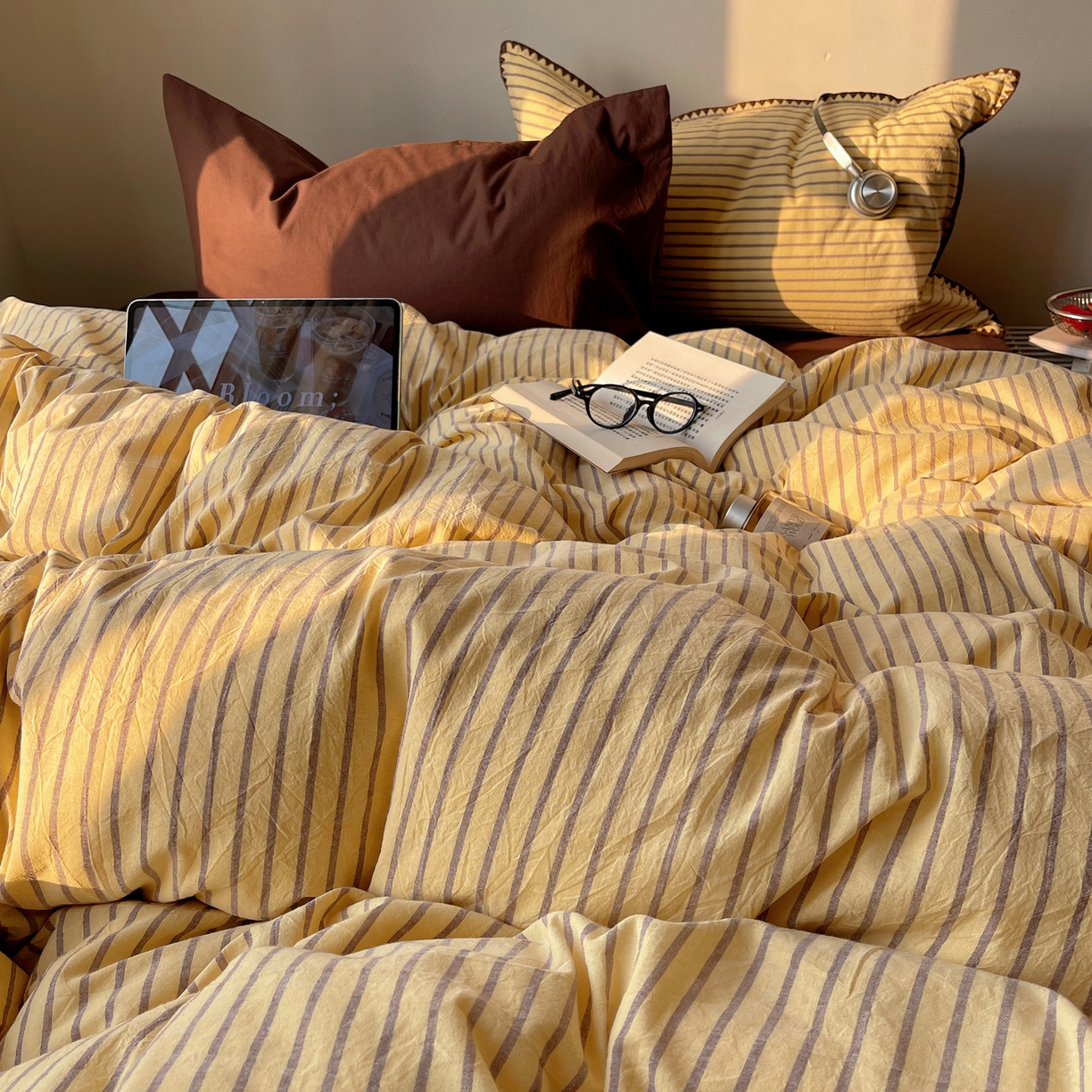 91家纺网 家纺一手货源 找家纺 瑞莱 2026年新款全棉纯棉水洗棉贝壳边四件套 暖阳黄棕