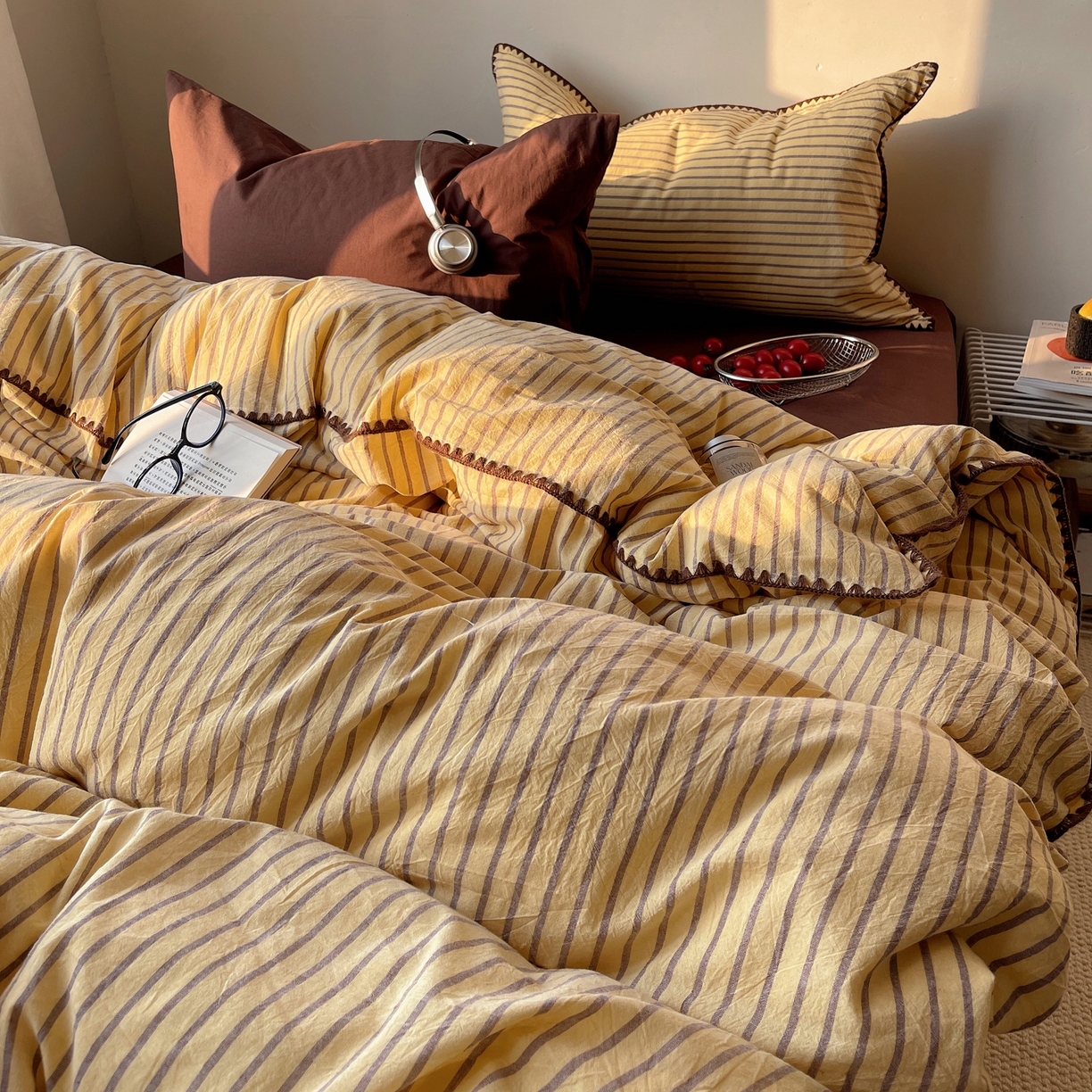 91家纺网 家纺一手货源 找家纺 瑞莱 2026年新款全棉纯棉水洗棉贝壳边四件套 暖阳黄棕