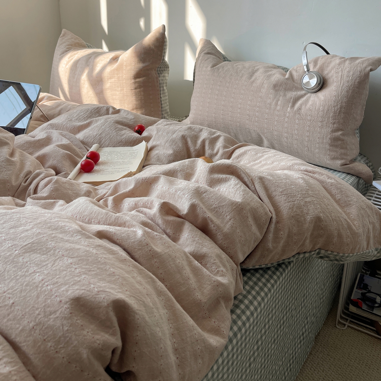 91家纺网 家纺一手货源 找家纺 盼季家纺 2026新款亲肤水洗棉四件套-简单款 简单款-阿尔淡粉