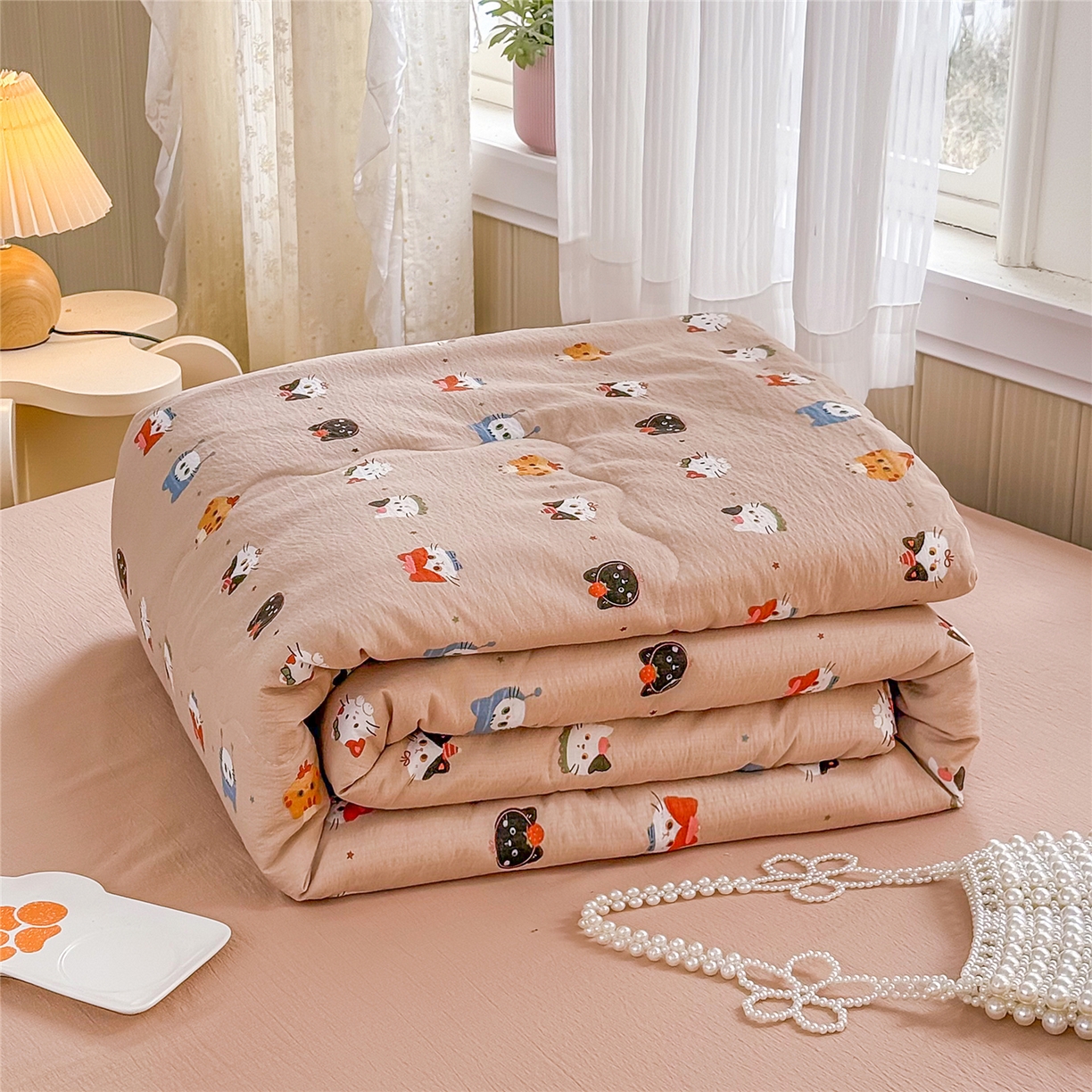 91家纺网 家纺一手货源 找家纺 艺菲阁家纺 2026新款云感双层纱夏被夏凉被空调被 萌猫来袭