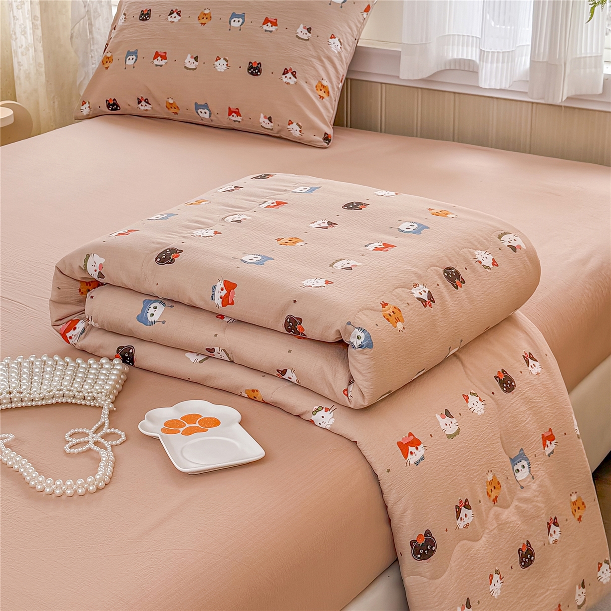 91家纺网 家纺一手货源 找家纺 艺菲阁家纺 2026新款云感双层纱夏被夏凉被空调被 萌猫来袭