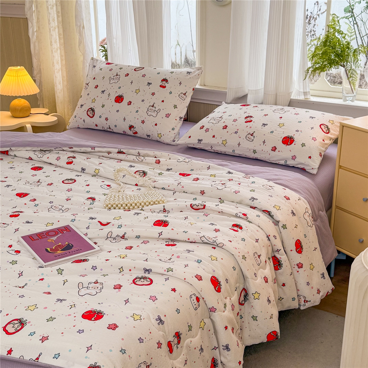 91家纺网 家纺一手货源 找家纺 艺菲阁家纺 2026新款云感双层纱夏被夏凉被空调被 苹果小怪