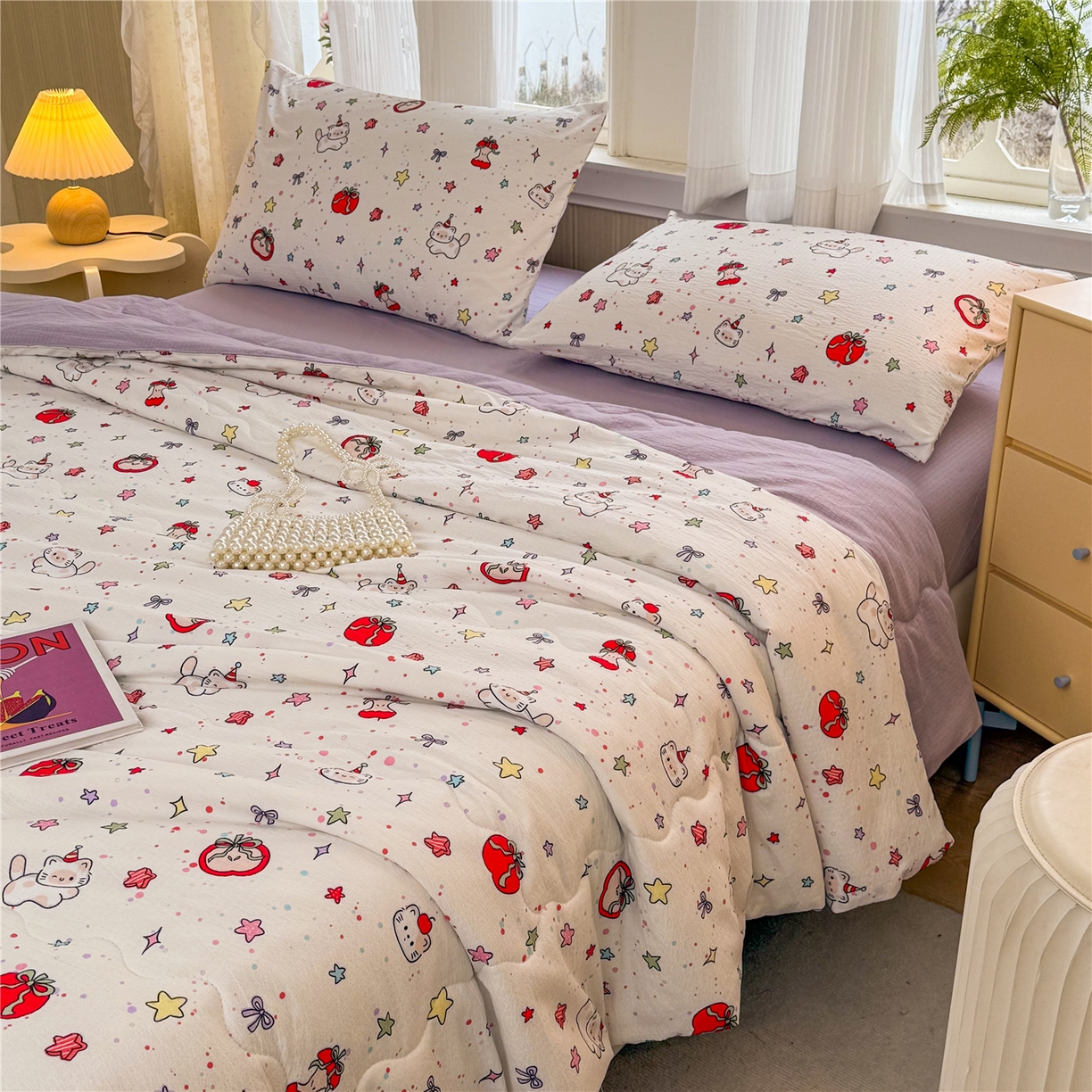 91家纺网 家纺一手货源 找家纺 艺菲阁家纺 2026新款云感双层纱夏被夏凉被空调被 苹果小怪