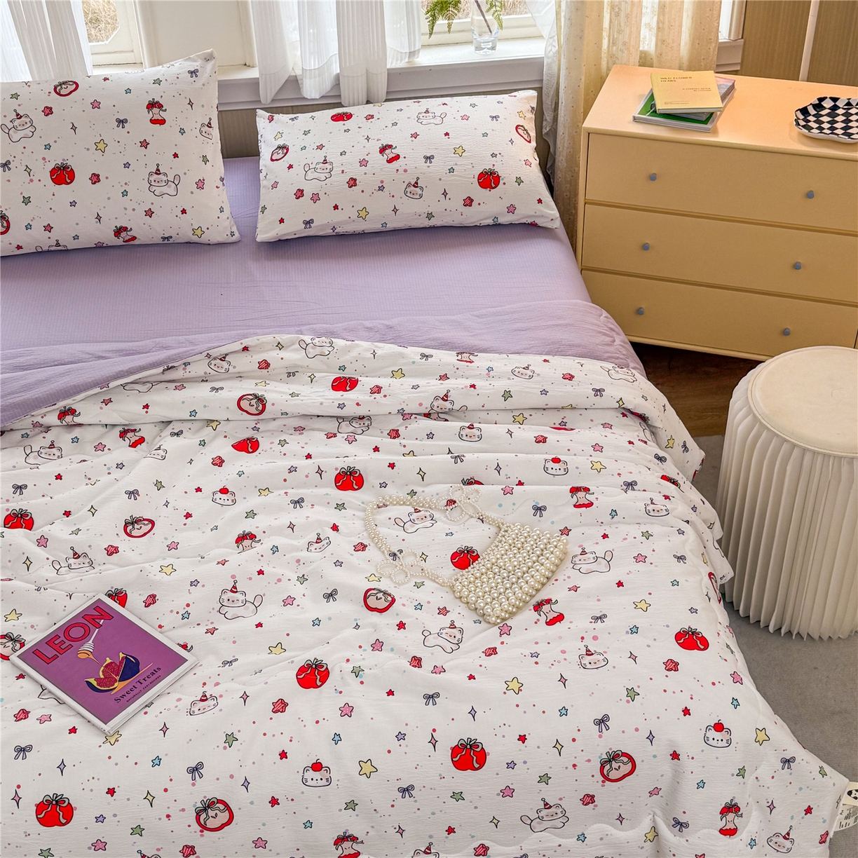 91家纺网 家纺一手货源 找家纺 艺菲阁家纺 2026新款云感双层纱夏被夏凉被空调被 苹果小怪