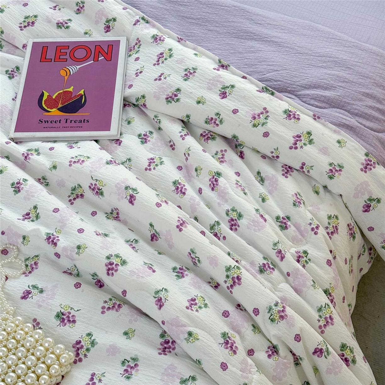 91家纺网 家纺一手货源 找家纺 艺菲阁家纺 2026新款云感双层纱夏被夏凉被空调被 葡萄多多