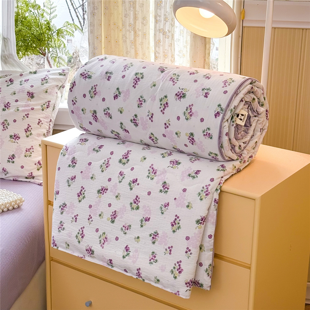 91家纺网 家纺一手货源 找家纺 艺菲阁家纺 2026新款云感双层纱夏被夏凉被空调被 葡萄多多