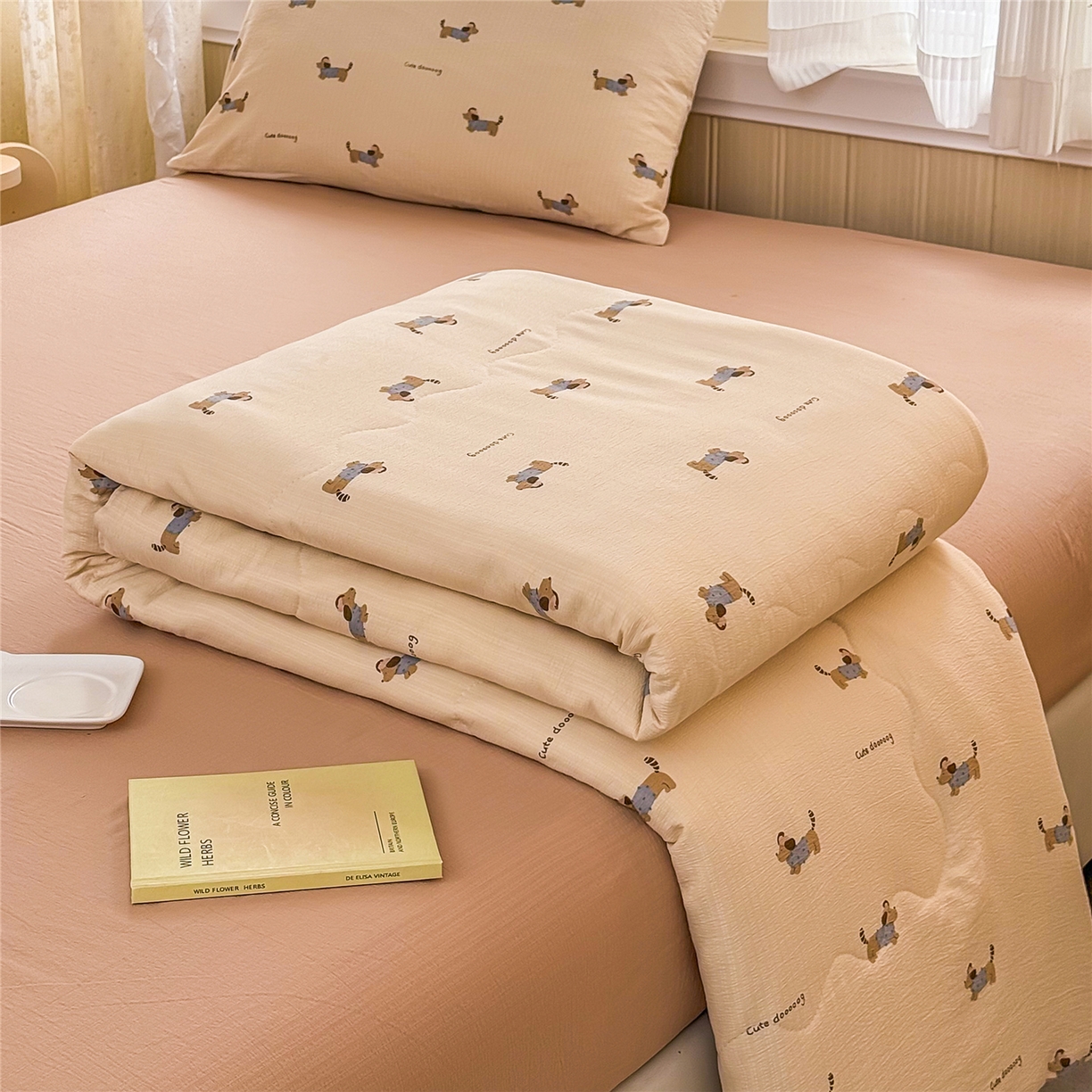 91家纺网 家纺一手货源 找家纺 艺菲阁家纺 2026新款云感双层纱夏被夏凉被空调被 俏皮狗