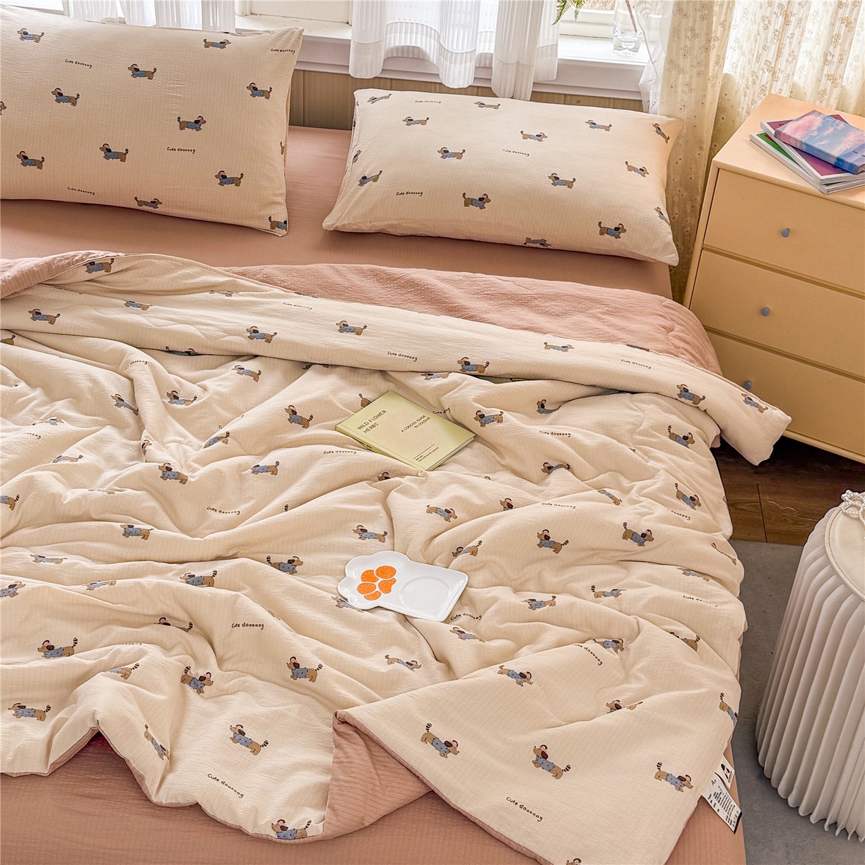 91家纺网 家纺一手货源 找家纺 艺菲阁家纺 2026新款云感双层纱夏被夏凉被空调被 俏皮狗