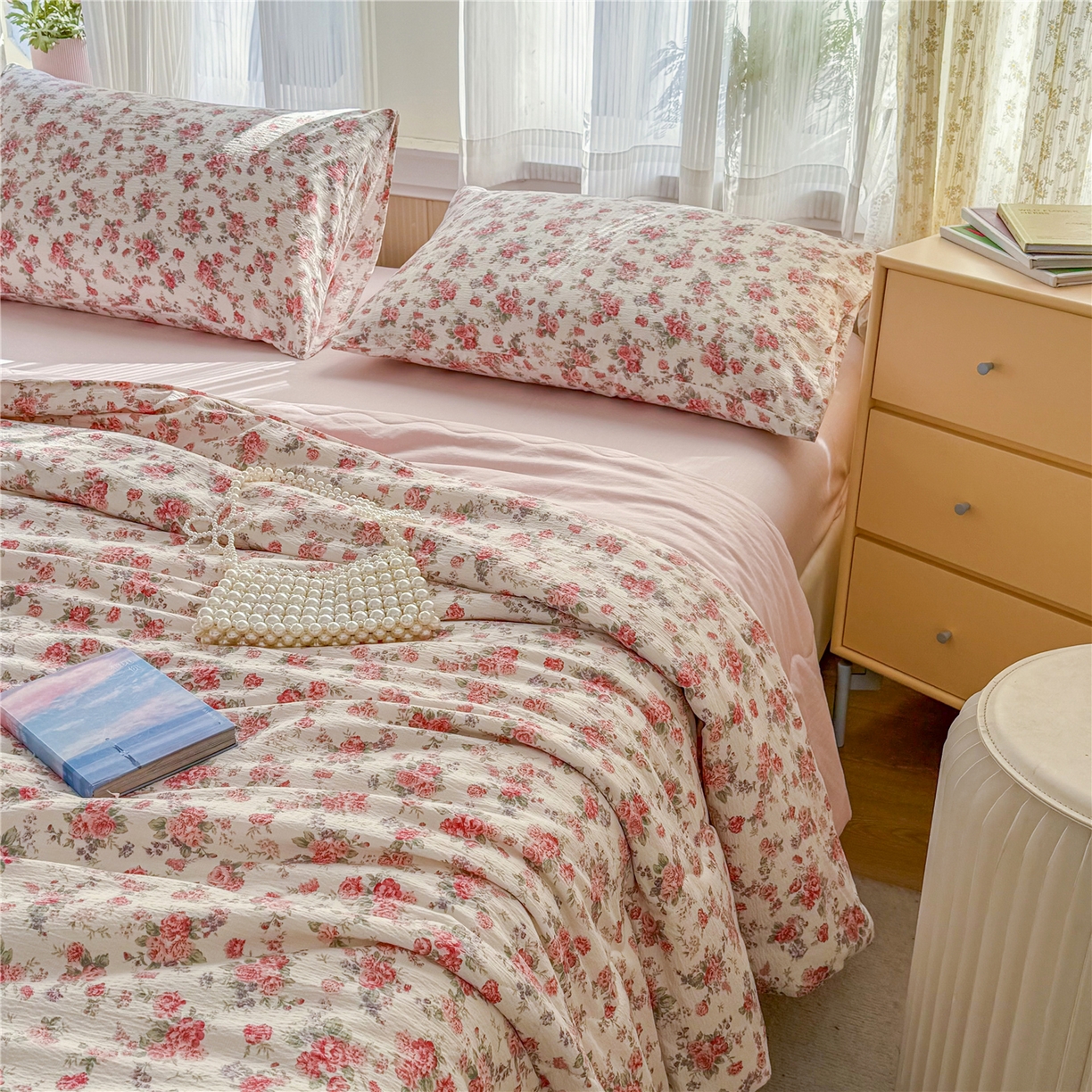 91家纺网 家纺一手货源 找家纺 艺菲阁家纺 2026新款云感双层纱夏被夏凉被空调被 星眠云野(粉)