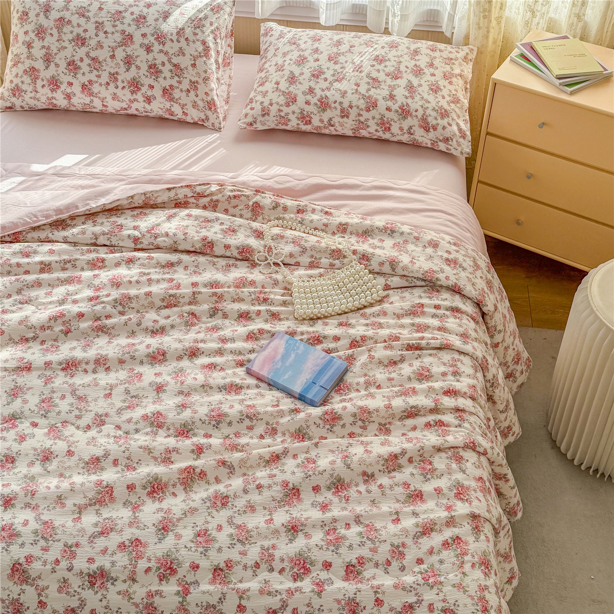 91家纺网 家纺一手货源 找家纺 艺菲阁家纺 2026新款云感双层纱夏被夏凉被空调被 星眠云野(粉)