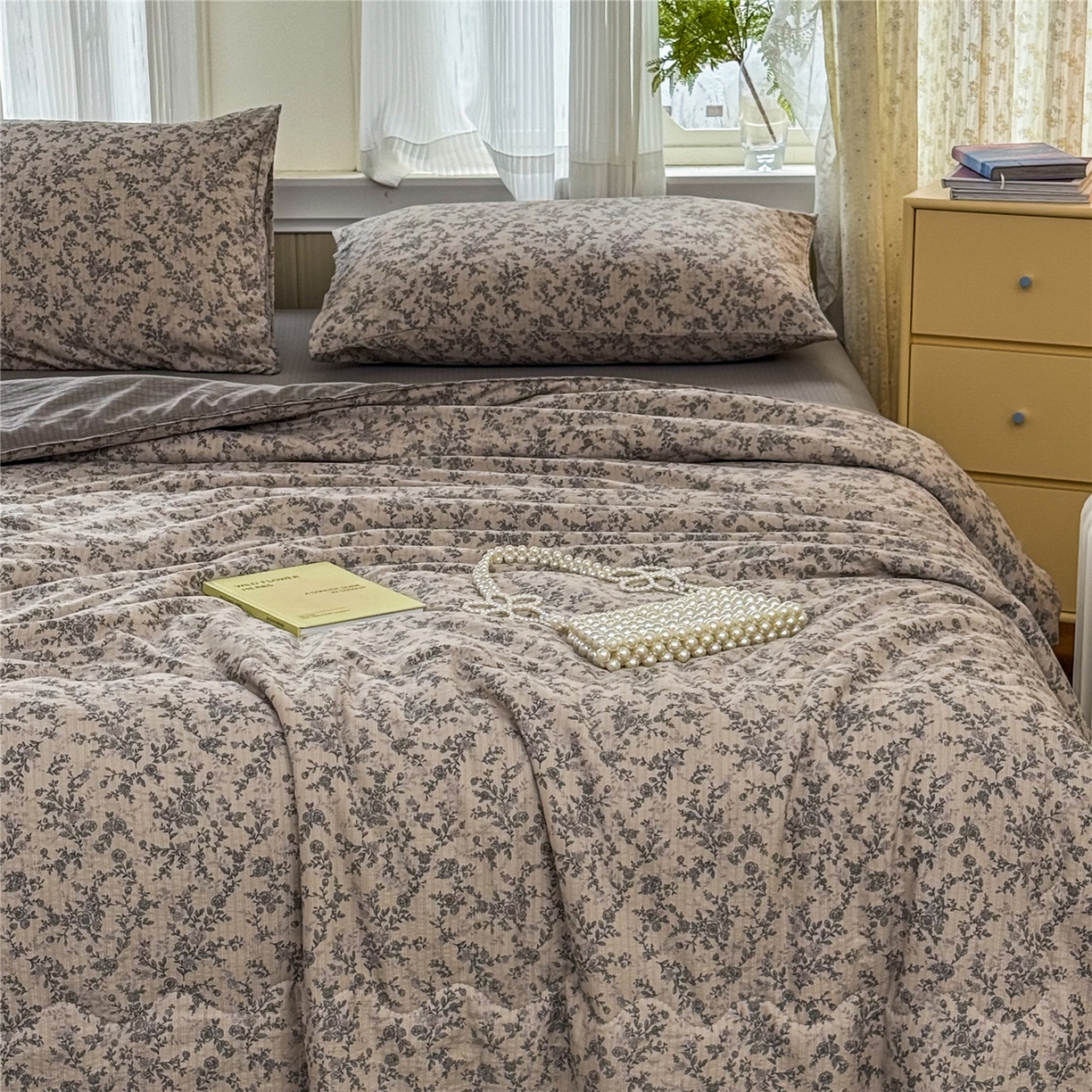 91家纺网 家纺一手货源 找家纺 艺菲阁家纺 2026新款云感双层纱夏被夏凉被空调被 竹歆花语