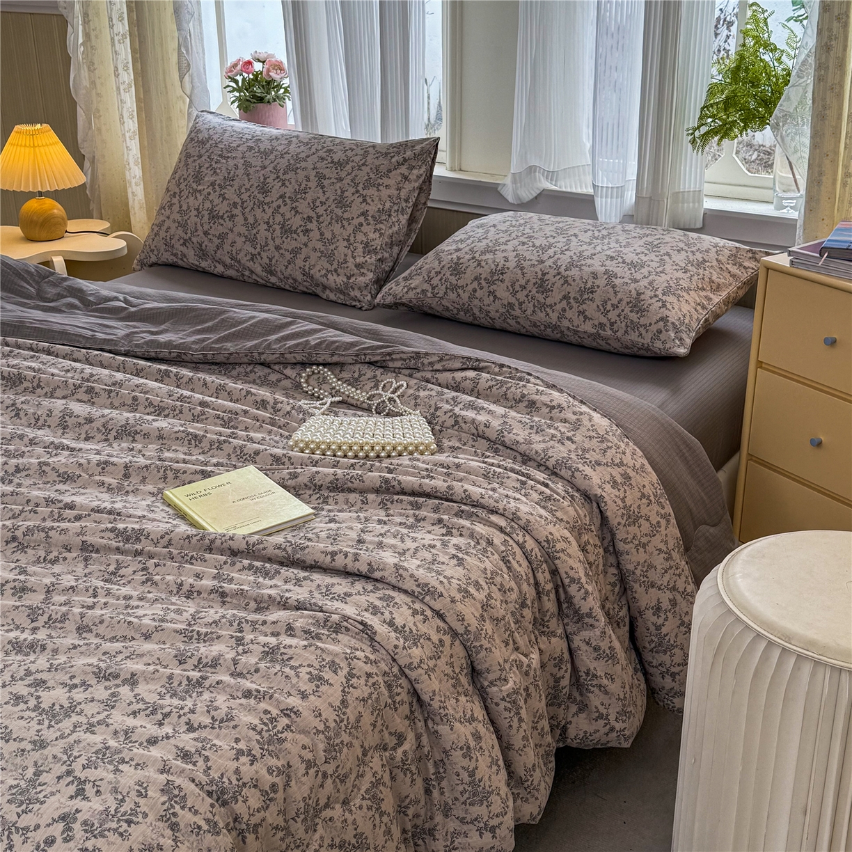 91家纺网 家纺一手货源 找家纺 艺菲阁家纺 2026新款云感双层纱夏被夏凉被空调被 竹歆花语