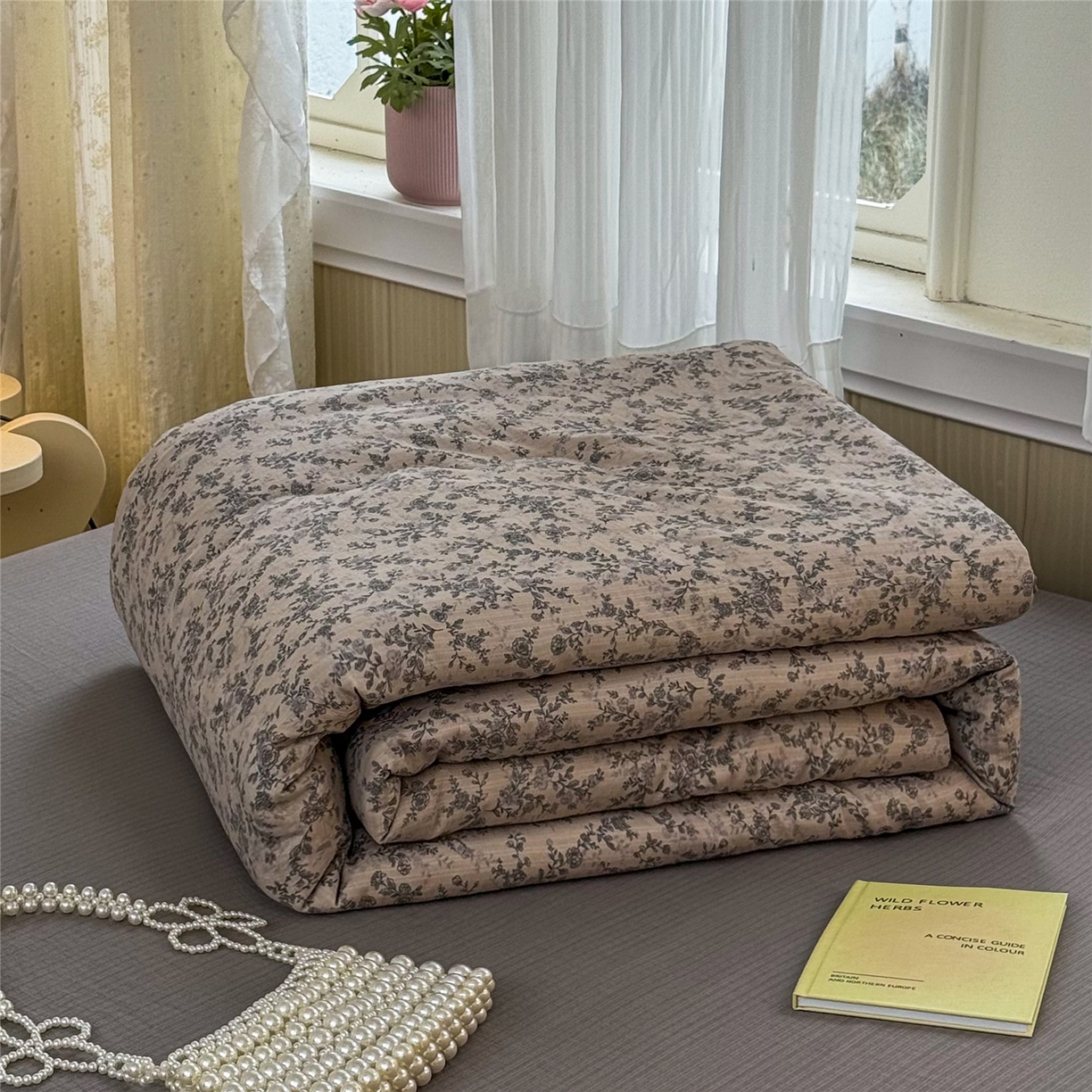 91家纺网 家纺一手货源 找家纺 艺菲阁家纺 2026新款云感双层纱夏被夏凉被空调被 竹歆花语