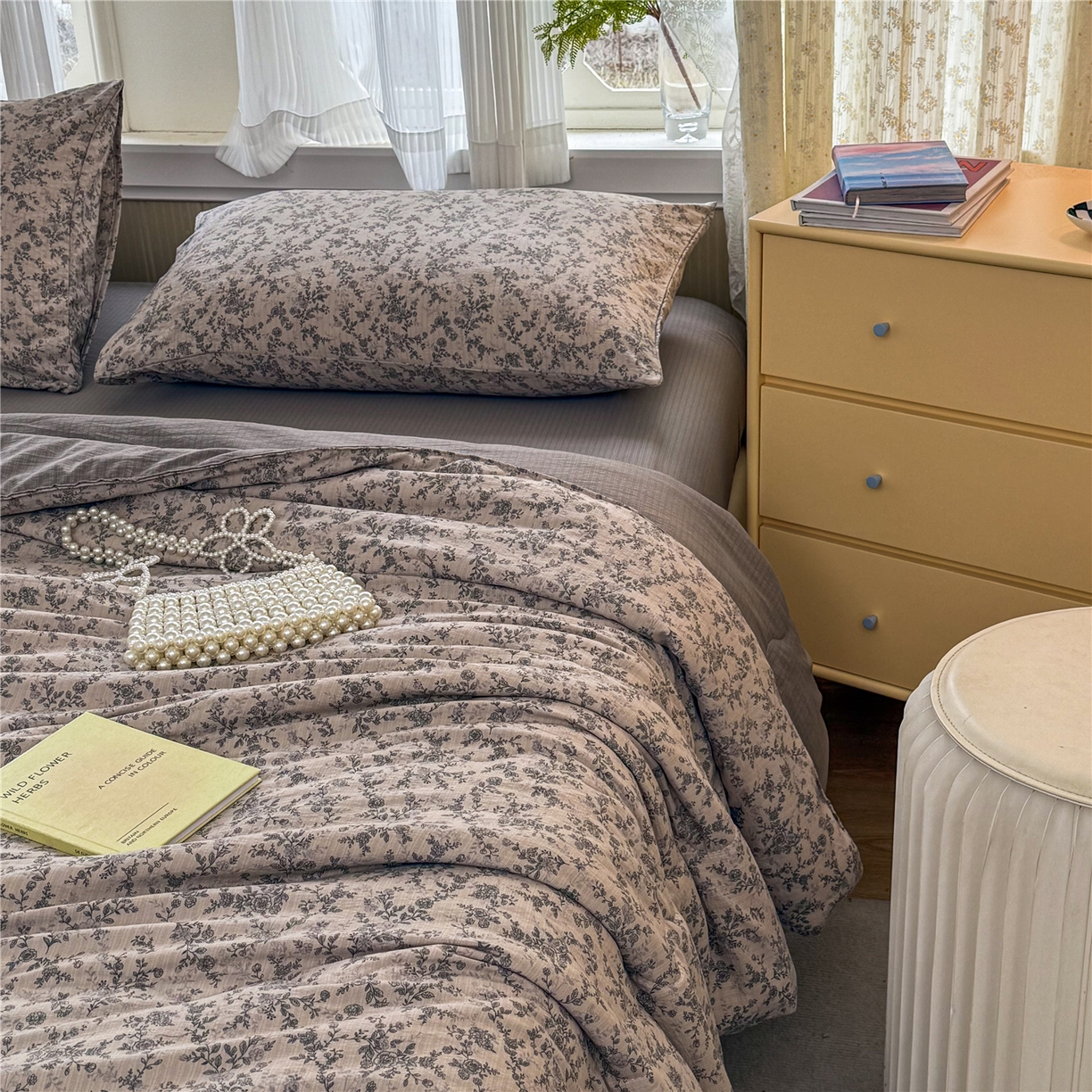 91家纺网 家纺一手货源 找家纺 艺菲阁家纺 2026新款云感双层纱夏被夏凉被空调被 竹歆花语