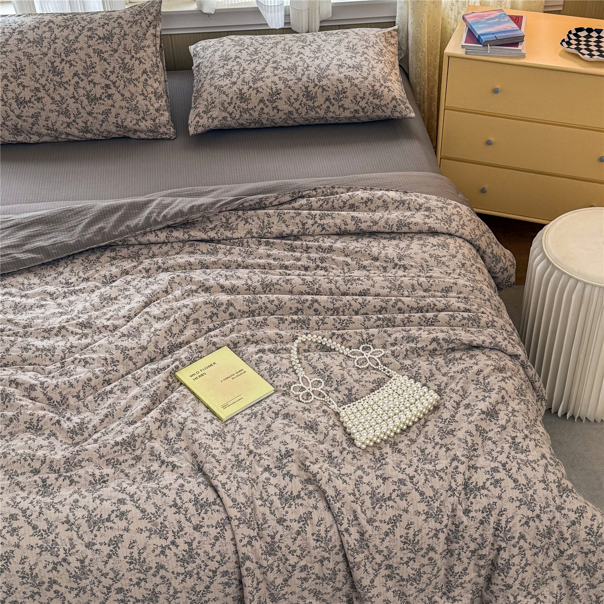 91家纺网 家纺一手货源 找家纺 艺菲阁家纺 2026新款云感双层纱夏被夏凉被空调被 竹歆花语