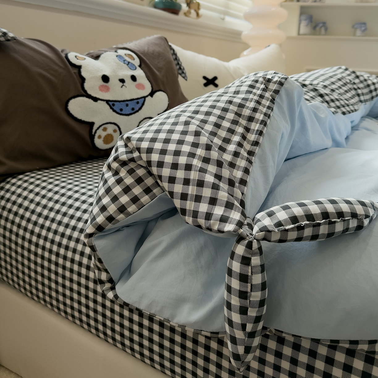 91家纺网 家纺一手货源 找家纺 盼季家纺 2026新款立体蝴蝶结毛巾绣卡通四件套 立体蝴蝶结-嘟嘴小熊