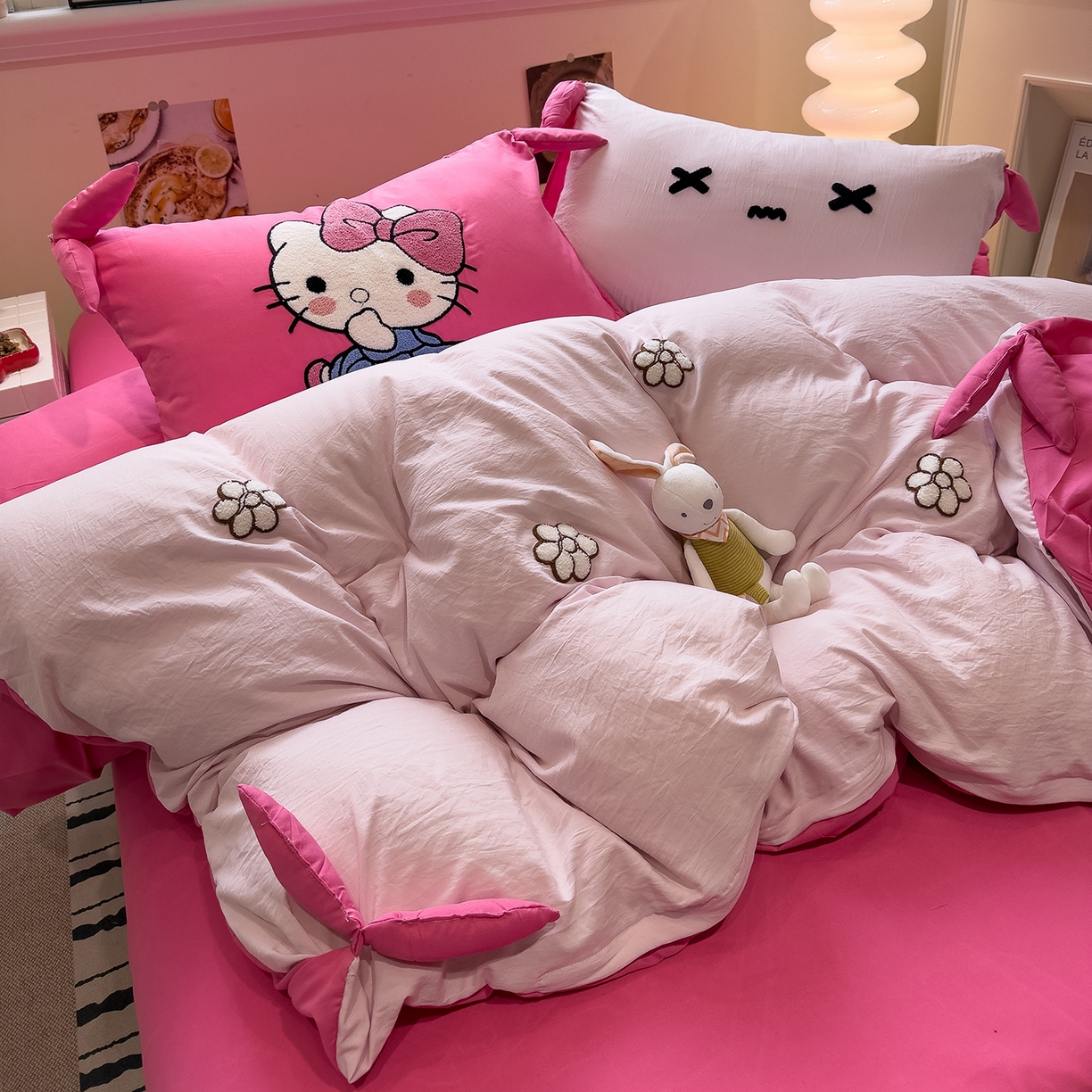 91家纺网 家纺一手货源 找家纺 盼季家纺 2026新款立体蝴蝶结毛巾绣卡通四件套 立体蝴蝶结-玫玫KT