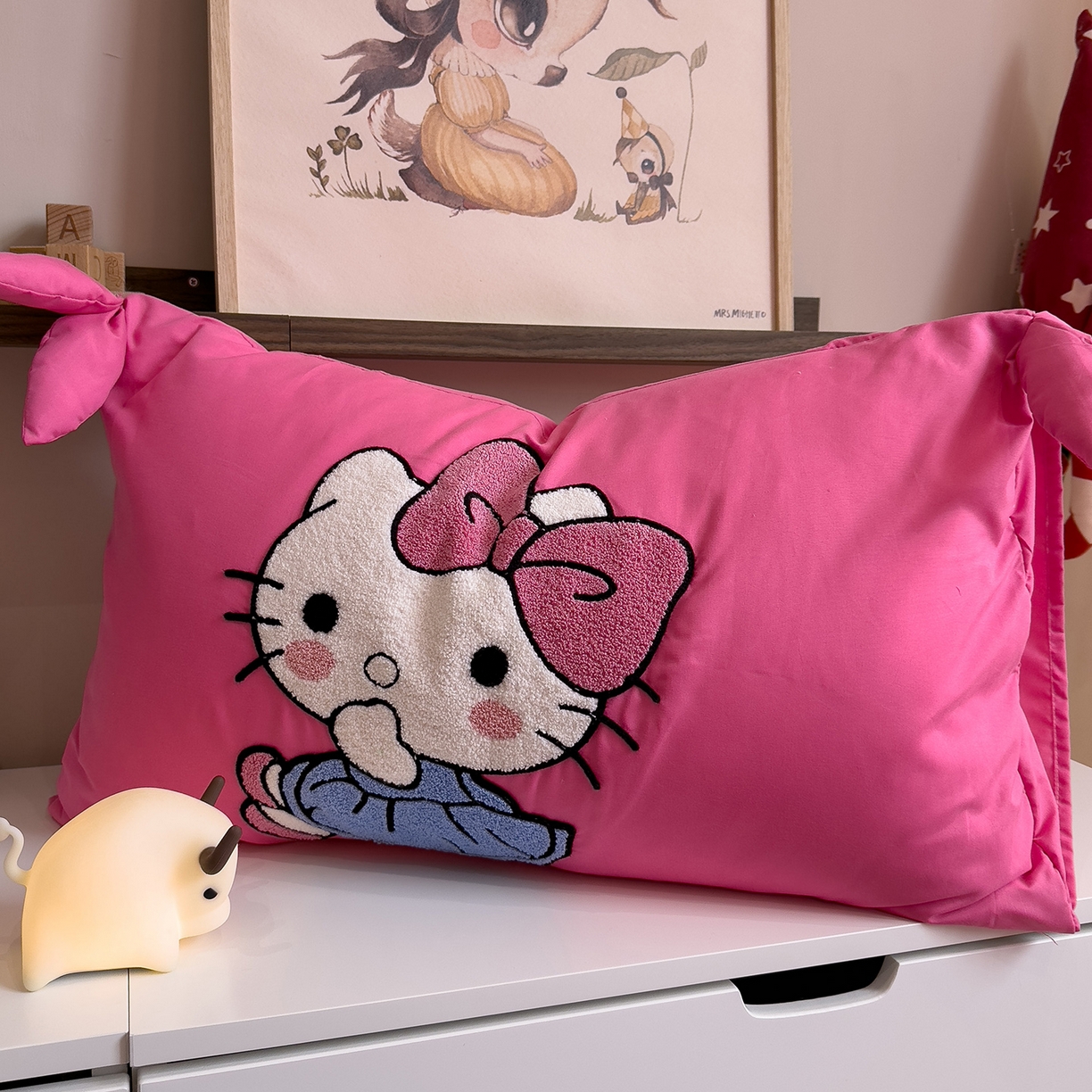 91家纺网 家纺一手货源 找家纺 盼季家纺 2026新款立体蝴蝶结毛巾绣卡通四件套 立体蝴蝶结-玫玫KT