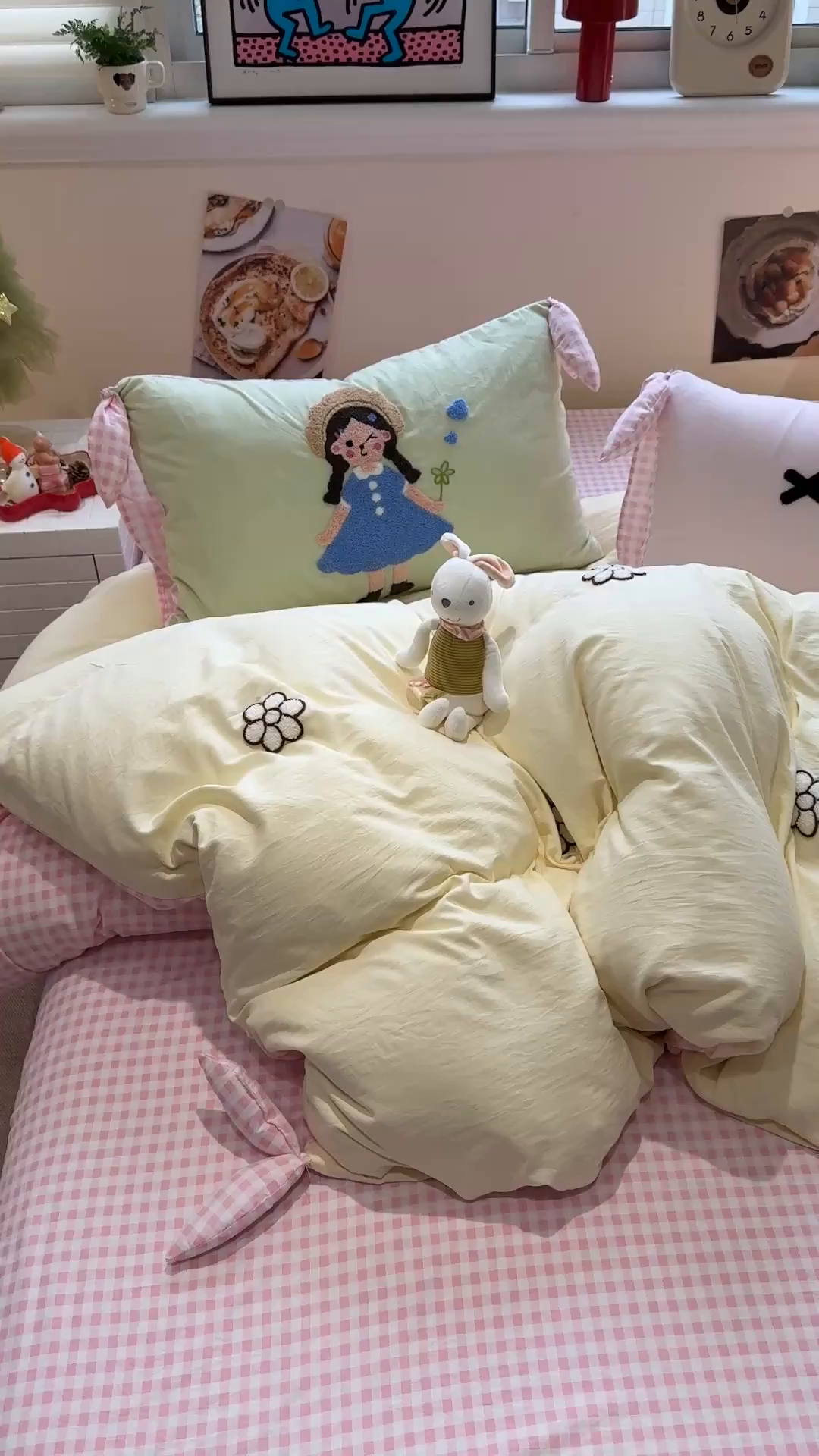 91家纺网 家纺一手货源 找家纺 盼季家纺 2026新款立体蝴蝶结毛巾绣卡通四件套 立体蝴蝶结-小女孩