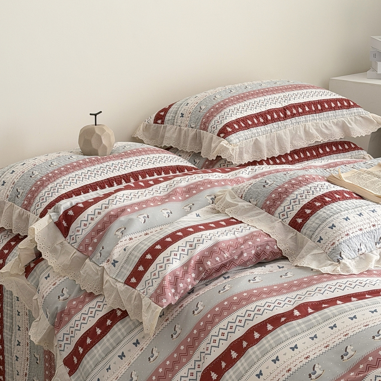 91家纺网 家纺一手货源 找家纺 佰织鑫家居 2025新款全棉法式砂洗棉花床盖款被套四件套 森林木马