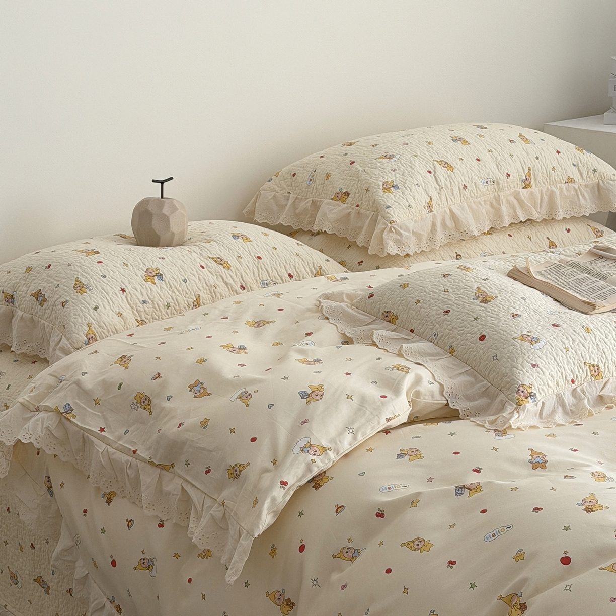 91家纺网 家纺一手货源 找家纺 佰织鑫家居 2025新款全棉法式砂洗棉花床盖款被套四件套 星星人