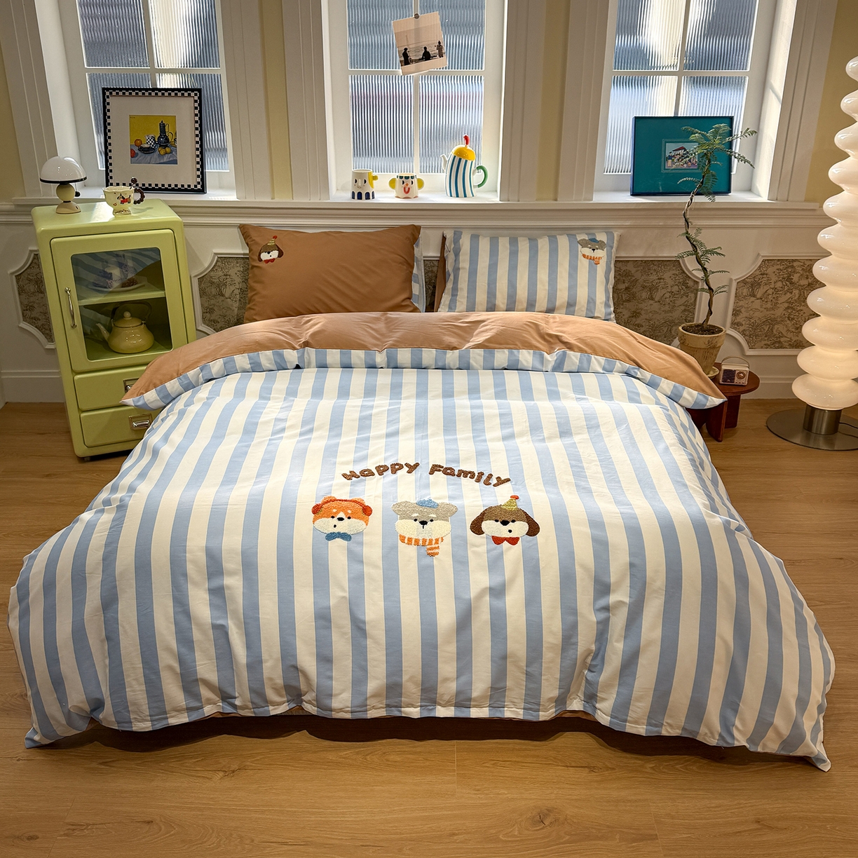 91家纺网 家纺一手货源 找家纺 怡家居 2026新款全棉纯棉印花立体毛巾绣四件套 快乐精灵