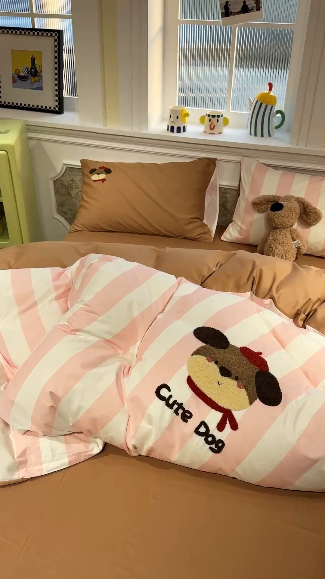 91家纺网 家纺一手货源 找家纺 怡家居 2026新款全棉纯棉印花立体毛巾绣四件套 红帽小狗