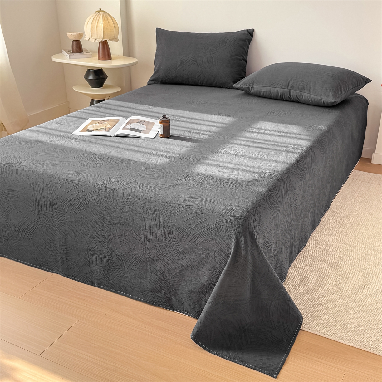 91家纺网 家纺一手货源 找家纺 灰鲸 2026新款全棉纯棉厚织三层水洗色织提花床单单床单床单单件 柔丝漫语-素墨