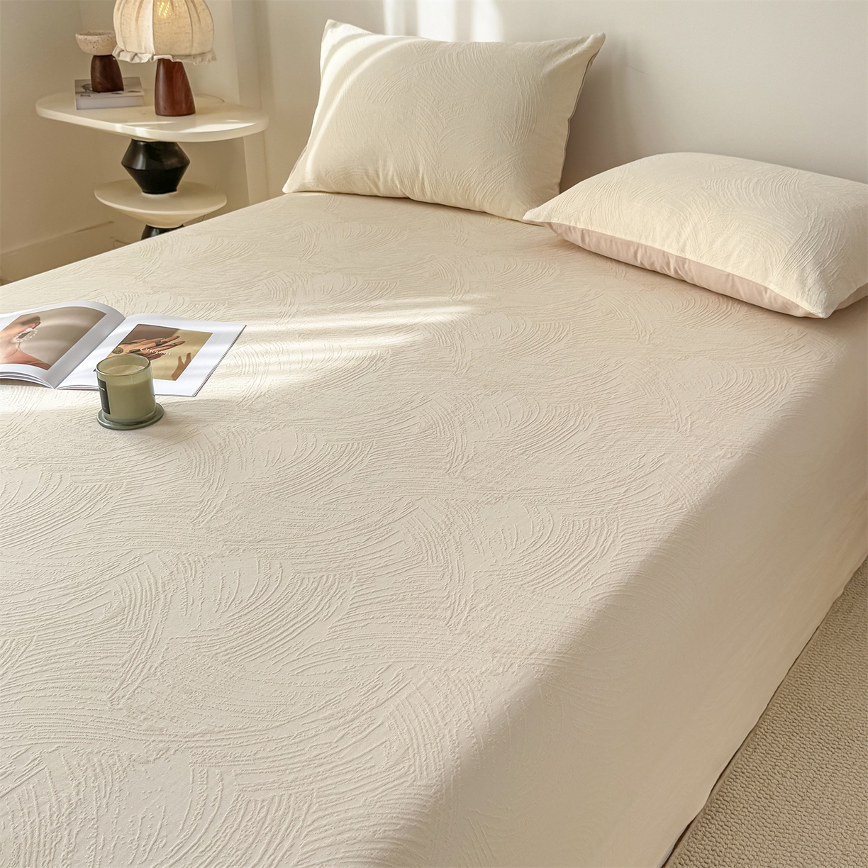 91家纺网 家纺一手货源 找家纺 灰鲸 2026新款全棉纯棉厚织三层水洗色织提花床单单床单床单单件 柔丝漫语-杏仁奶霜