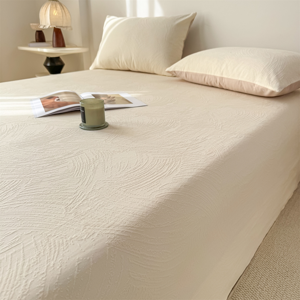 91家纺网 家纺一手货源 找家纺 灰鲸 2026新款全棉纯棉厚织三层水洗色织提花床单单床单床单单件 柔丝漫语-杏仁奶霜