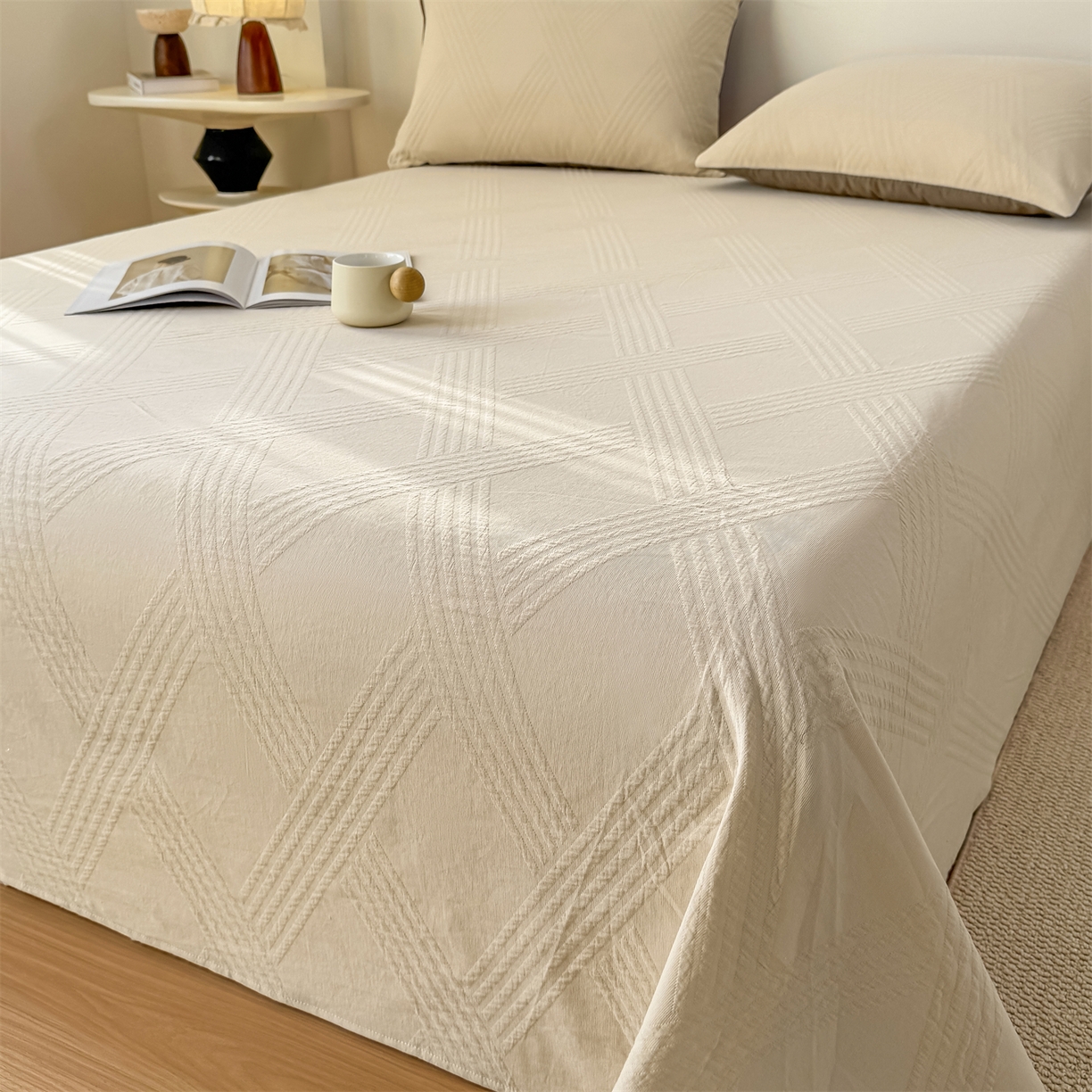 91家纺网 家纺一手货源 找家纺 灰鲸 2026新款全棉纯棉厚织三层水洗色织提花床单单床单床单单件 维希-可可奶咖