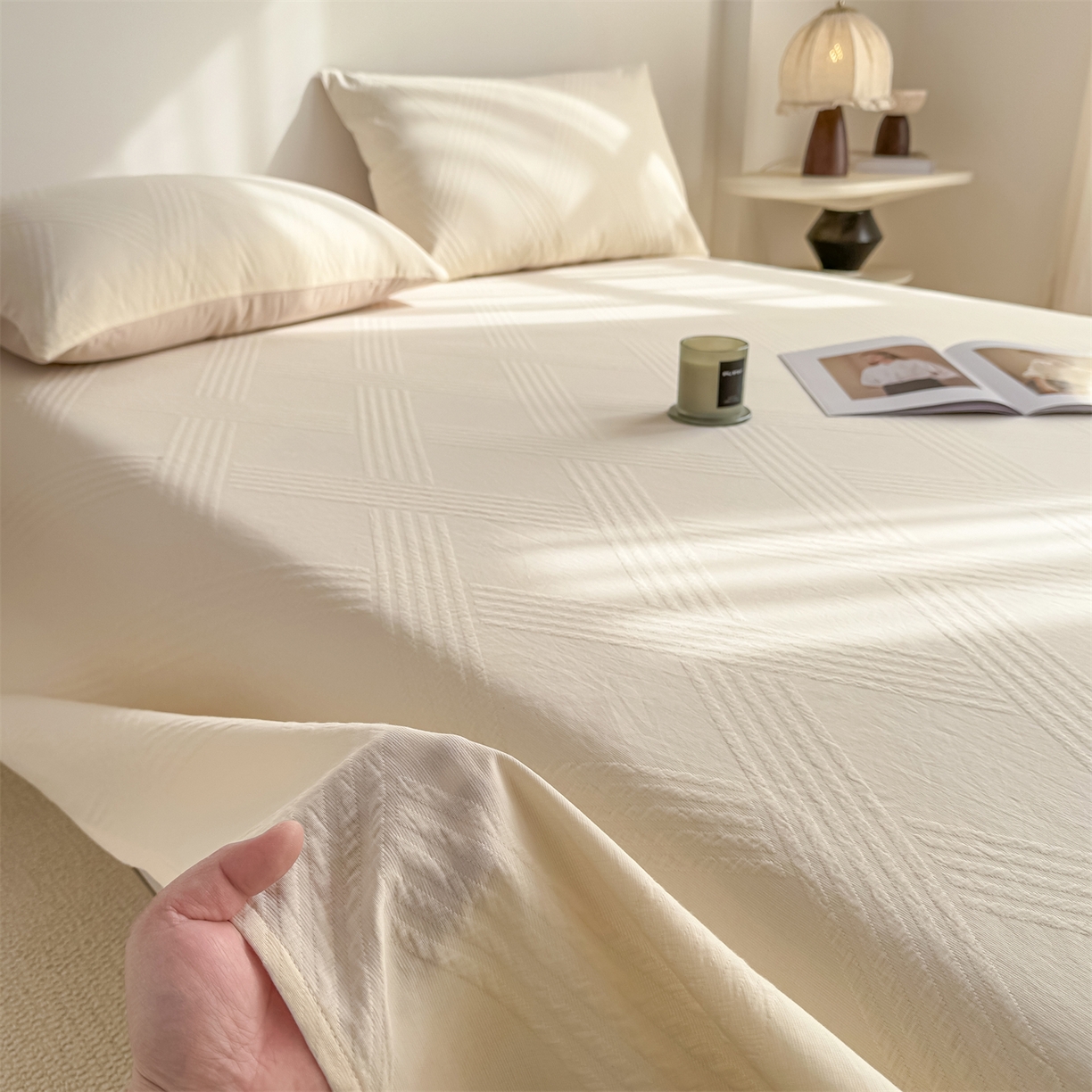 91家纺网 家纺一手货源 找家纺 灰鲸 2026新款全棉纯棉厚织三层水洗色织提花床单单床单床单单件 维希-杏仁奶霜