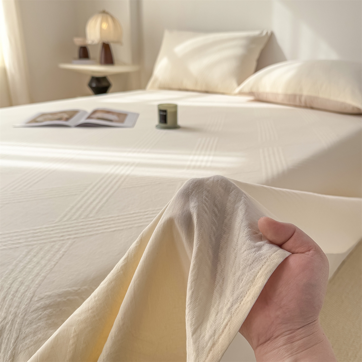 91家纺网 家纺一手货源 找家纺 灰鲸 2026新款全棉纯棉厚织三层水洗色织提花床单单床单床单单件 维希-杏仁奶霜