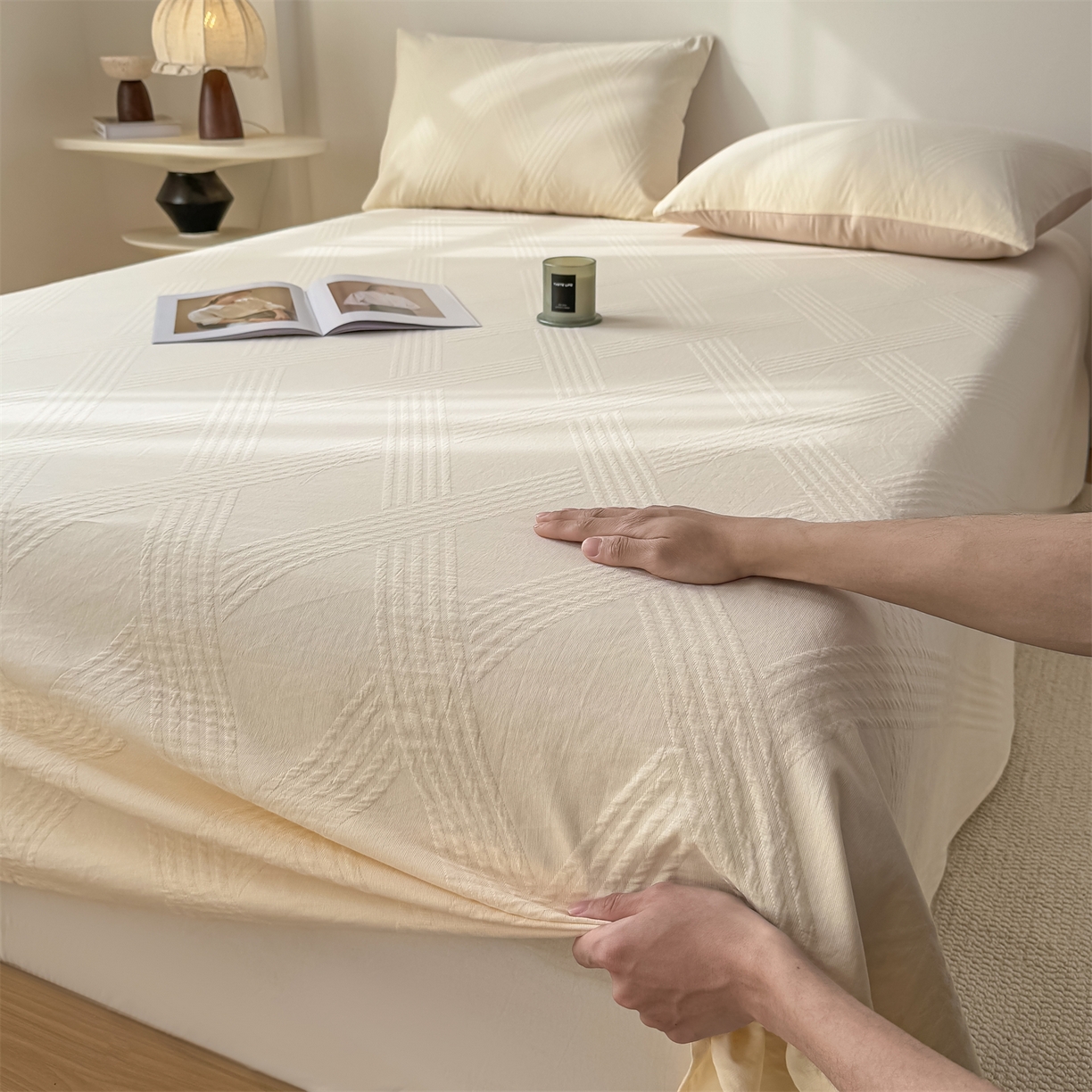 91家纺网 家纺一手货源 找家纺 灰鲸 2026新款全棉纯棉厚织三层水洗色织提花床单单床单床单单件 维希-杏仁奶霜