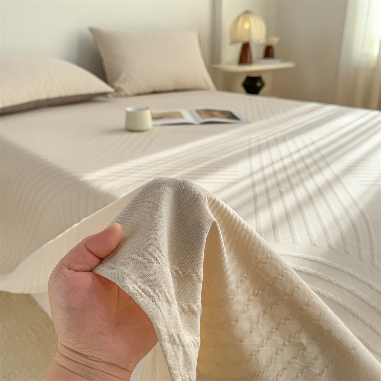 91家纺网 家纺一手货源 找家纺 灰鲸 2026新款全棉纯棉厚织三层水洗色织提花床单单床单床单单件 云汐-可可奶咖