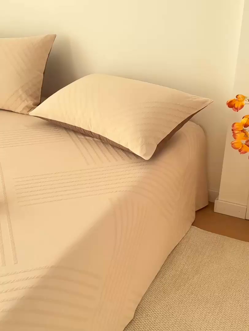 91家纺网 家纺一手货源 找家纺 灰鲸 2026新款全棉纯棉厚织三层水洗色织提花床单单床单床单单件 云汐-可可奶咖