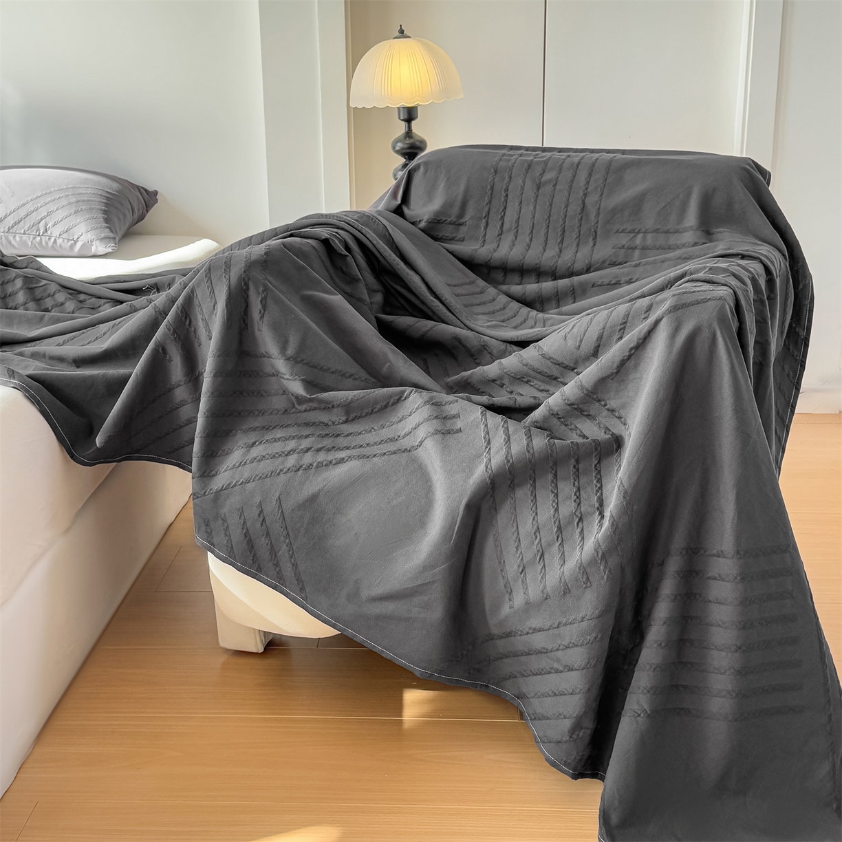 91家纺网 家纺一手货源 找家纺 灰鲸 2026新款全棉纯棉厚织三层水洗色织提花床单单床单床单单件 云汐-素墨