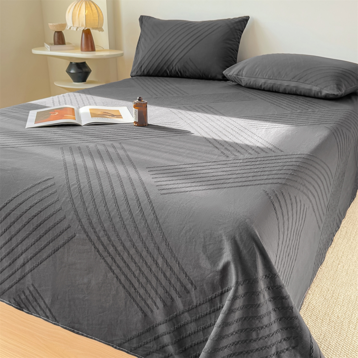 91家纺网 家纺一手货源 找家纺 灰鲸 2026新款全棉纯棉厚织三层水洗色织提花床单单床单床单单件 云汐-素墨