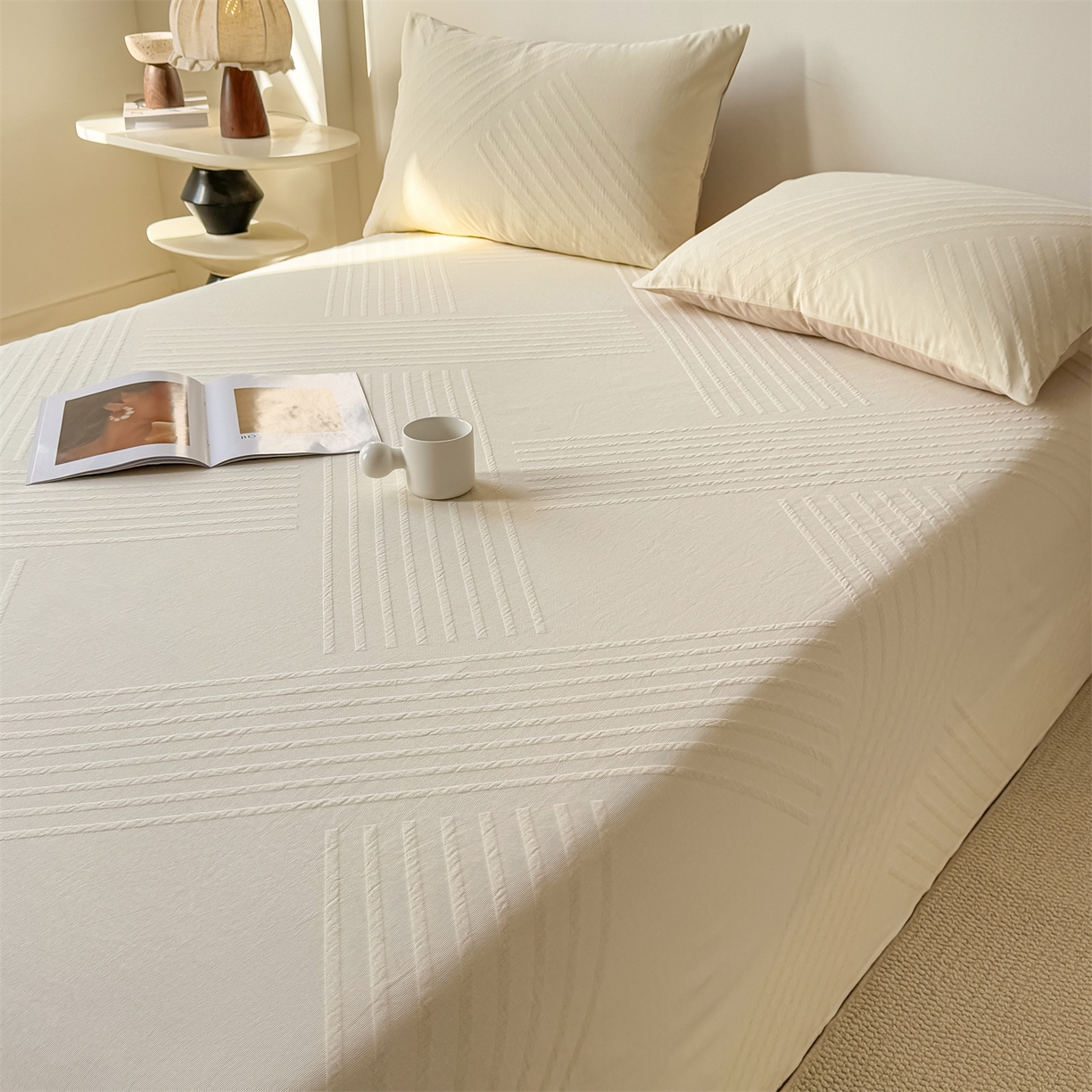 91家纺网 家纺一手货源 找家纺 灰鲸 2026新款全棉纯棉厚织三层水洗色织提花床单单床单床单单件 云汐-杏仁奶霜