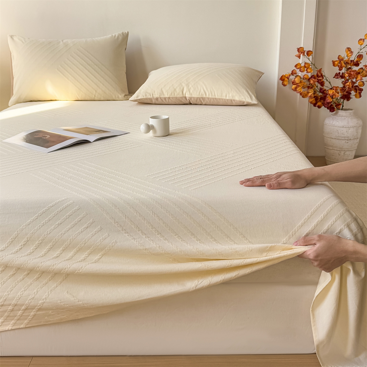 91家纺网 家纺一手货源 找家纺 灰鲸 2026新款全棉纯棉厚织三层水洗色织提花床单单床单床单单件 云汐-杏仁奶霜