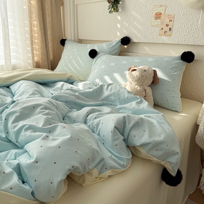 91家纺网 家纺一手货源 找家纺 雨帆家纺 2026春夏新款时尚印花水洗棉波点毛球四件套 蓝波点