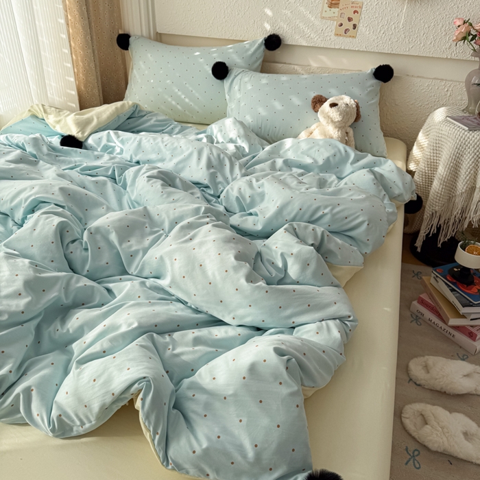 91家纺网 家纺一手货源 找家纺 雨帆家纺 2026春夏新款时尚印花水洗棉波点毛球四件套 蓝波点