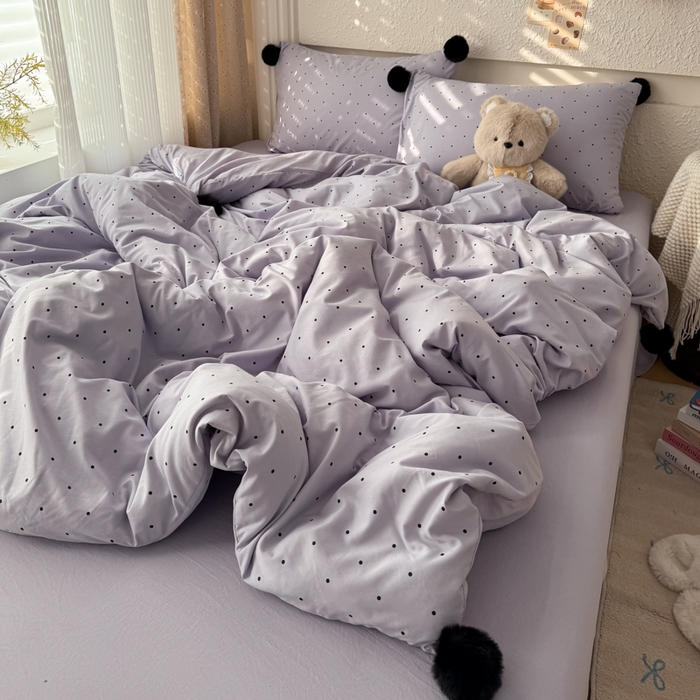 91家纺网 家纺一手货源 找家纺 雨帆家纺 2026春夏新款时尚印花水洗棉波点毛球四件套 紫波点