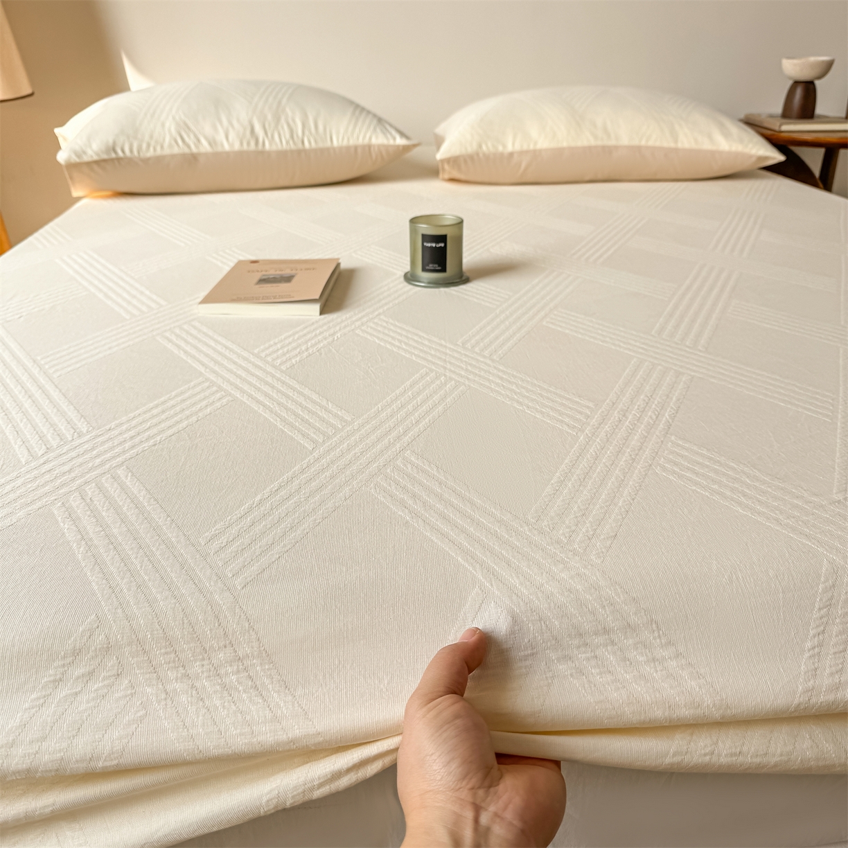 91家纺网 家纺一手货源 找家纺 灰鲸 2026新款全棉纯棉厚织三层水洗色织提花床笠单品床笠床笠单件 维希-杏仁奶霜