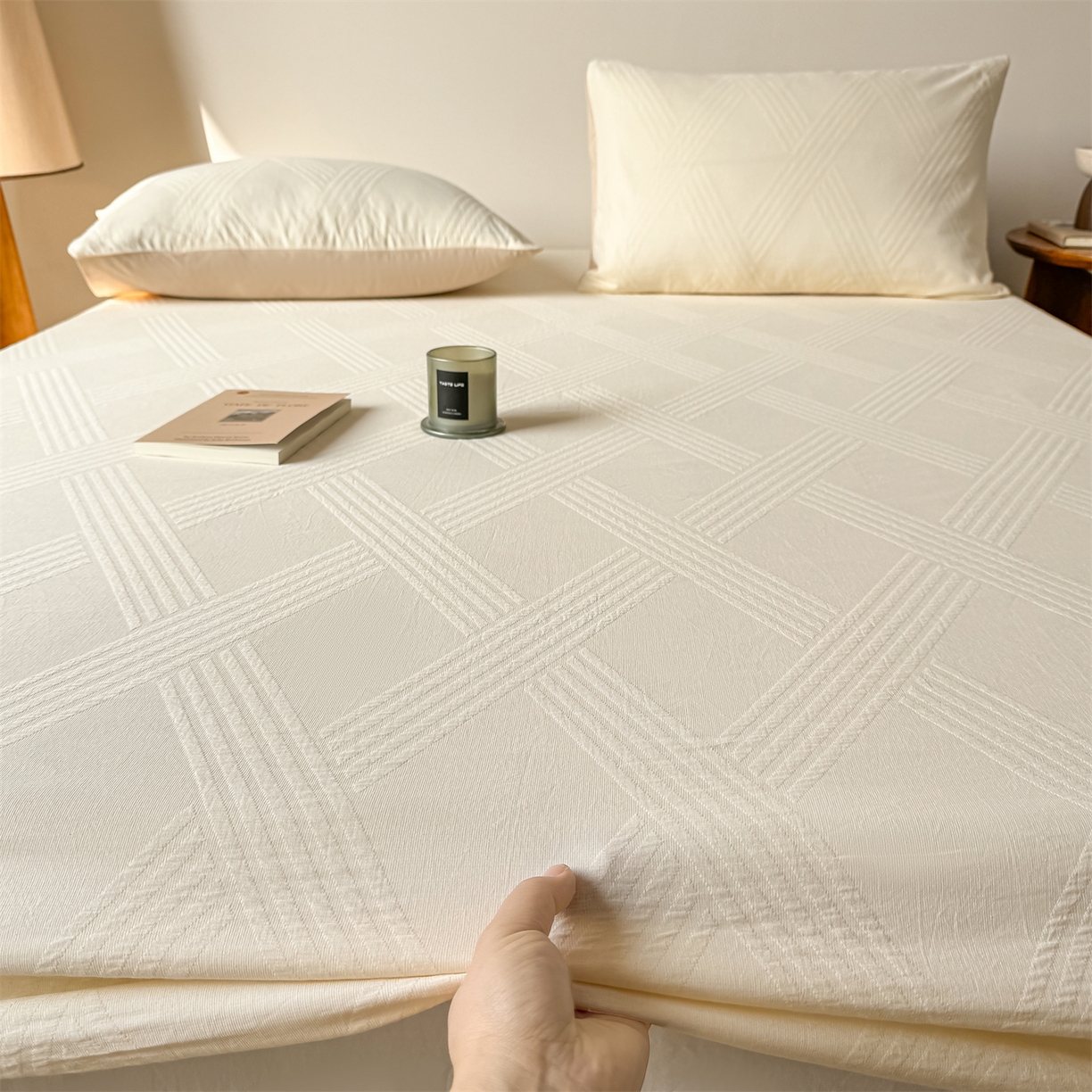 91家纺网 家纺一手货源 找家纺 灰鲸 2026新款全棉纯棉厚织三层水洗色织提花床笠单品床笠床笠单件 维希-杏仁奶霜