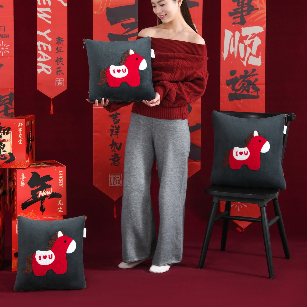 91家纺网 家纺一手货源 找家纺 宝马家纺（原梦童画） 2026新款马年限定抱枕被-萌马系列 黑色