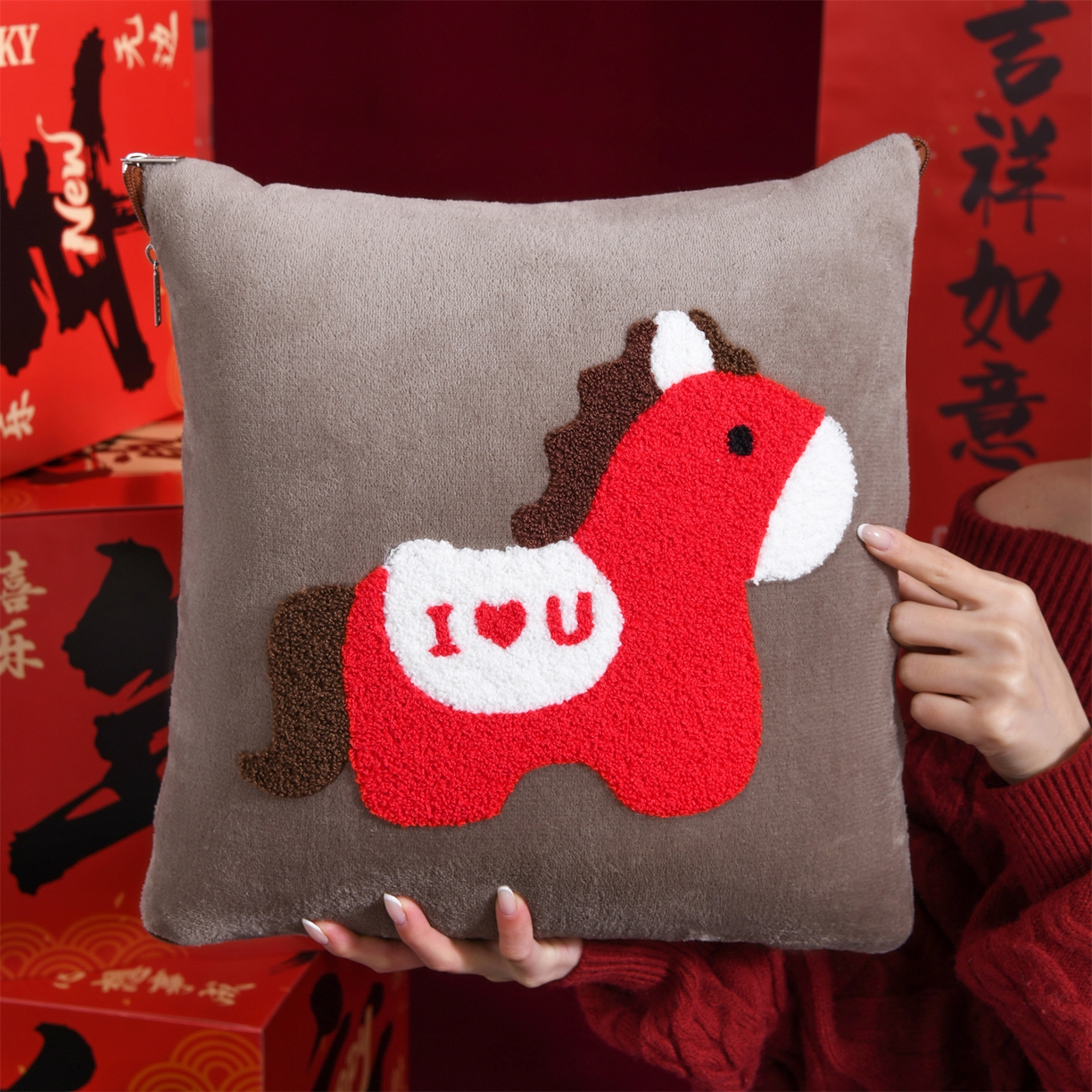 宝马家纺（原梦童画） 2026新款马年限定抱枕被-萌马系列 咖色