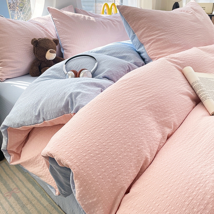 91家纺网 家纺一手货源 找家纺 优承佳生活馆 2026新款软糯双拼泡芙纱四件套 肉桂粉+天空蓝