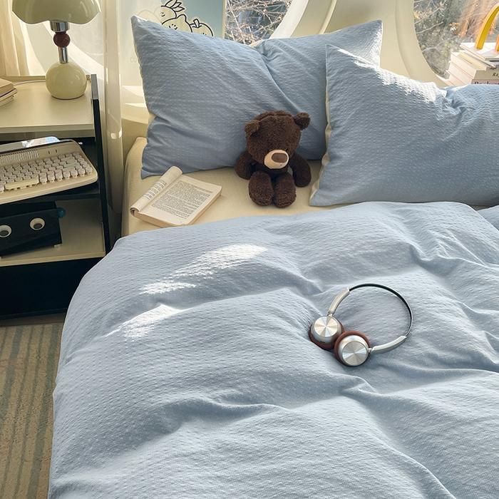 91家纺网 家纺一手货源 找家纺 优承佳生活馆 2026新款软糯双拼泡芙纱四件套 天空蓝+奶油黄